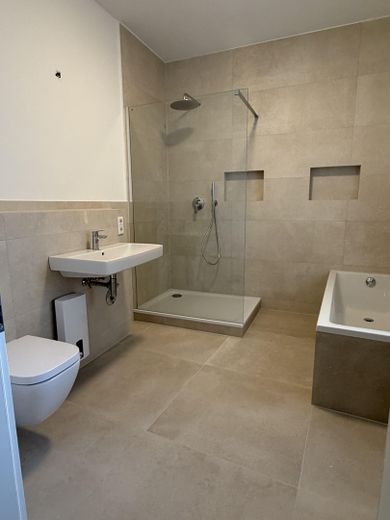 Traumhafte Kernsanierte 2-Zimmer-Wohnung im Herzen von Langenfeld – Foto 13