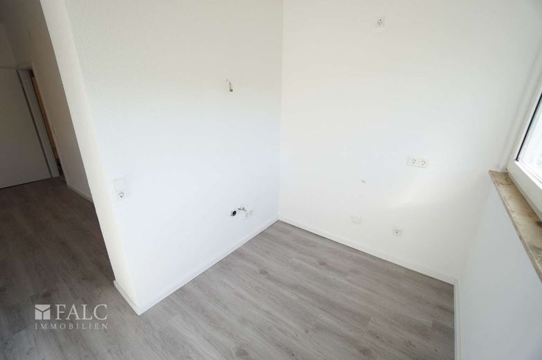 Erstbezug nach Sanierung, 2ZKB in der Stadtmitte! – Küchenbereich