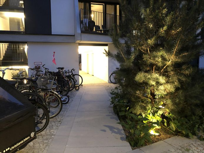 Alt Treptow'da teraslı, yüksek kaliteli mobilyalı stüdyo, Berlin Kreuzberg Neukölln Alt Treptow üçgeni – Fahrad Abstellplätze