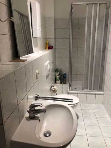 Ab 01.10.2026: möbl. Apartment in der Altstadt von Wismar – Bad mit Dusche