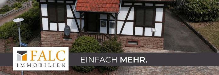 Charmantes Ein- bis Zweifamilienhaus mit Garten, Photovoltaikanlage und Stellplätzen