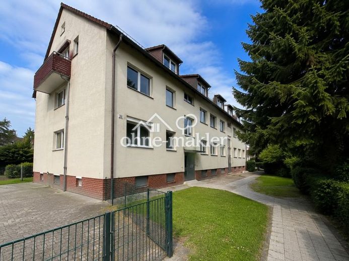 3 Zimmer DG Wohnung ohne Schrägen mit viel Stauraum und Stellplatz – फोटो 1