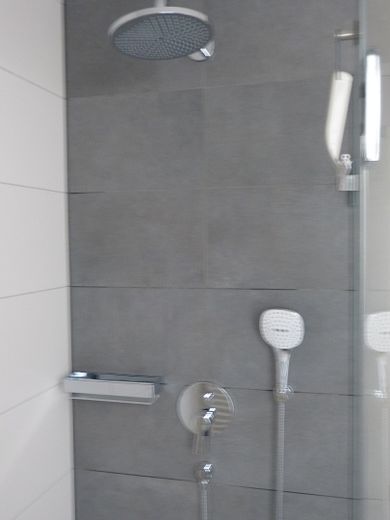 Schöne 3-Zi.-Whg. in BK Kurgarten – Walk-in-Dusche