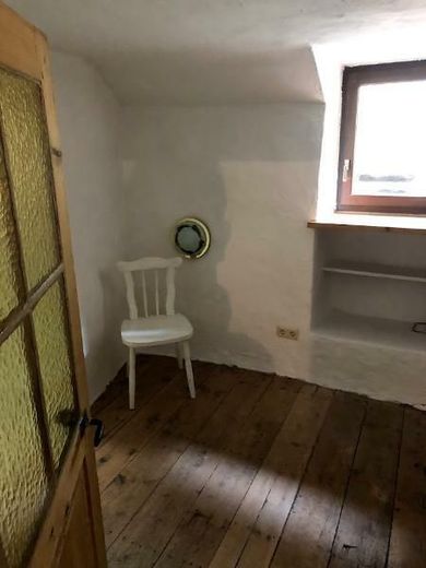 Neuerburg/ Eifel, zentrumsnah - charmantes, kleines Haus für kleines Geld - auch als Ferienhaus geeignet – Kleines Zimmer 2