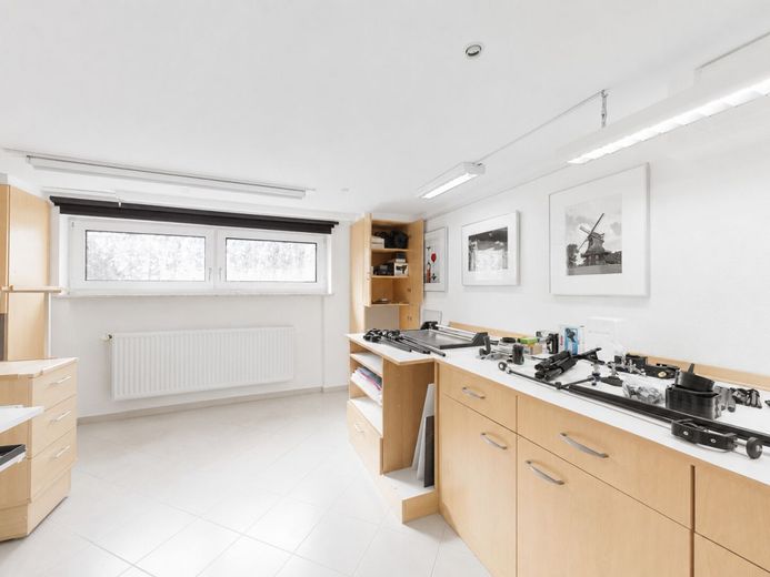 Viel Platz für Ihre Familie - Haus mit wunderschönem
Garten &amp; Einliegerwohnung – Platz für Ideen und Hobbys