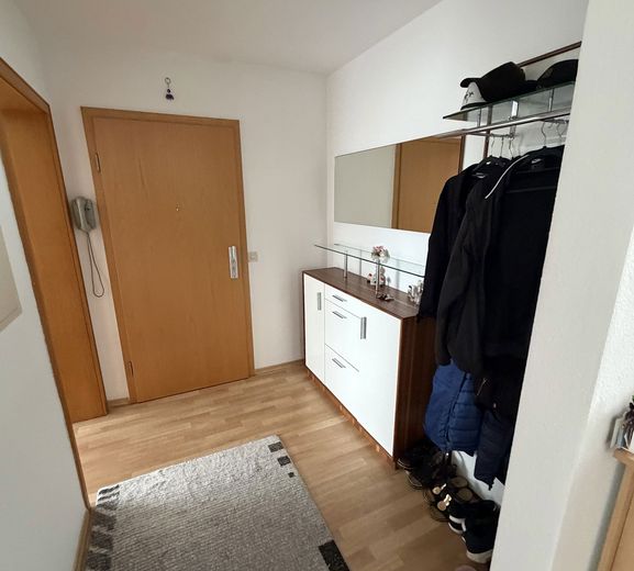 Abitare con carattere: appartamento di 4,5 locali a Dillingen – Flur