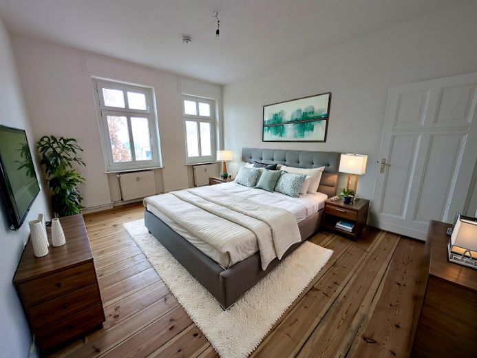 Helle 2- Zimmer- Wohnung in Luckenwalde – Schlafzimmer mit Möbel