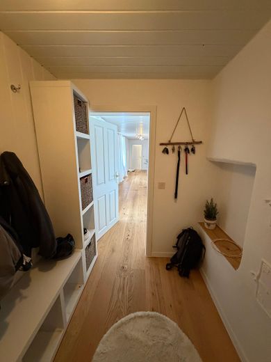 CHARMANTE & NEU RENOVIERTE WOHNUNG IN ALTEM KLOSTER // Kempten – Flur