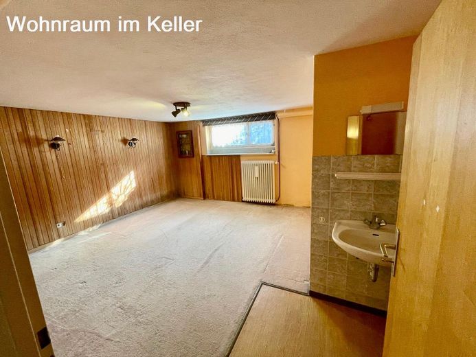 Wohnraum im Keller