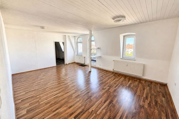 BEZ PROWIZJI: Dużo miejsca za te pieniądze – 86 m², 3 pokoje i balkon w Wilhelmshaven-Bant