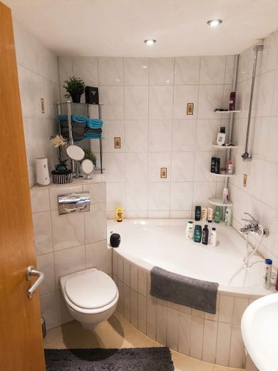 Helle 3-Zi.-Wohnung (72m²) mit EBK in Weil der Stadt-Merklingen – Ideal für Paare & Singles – Dusche+WC