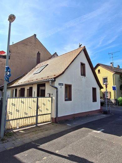 EERSTE BEWONING NA RENOVATIE AAN DE MAIN | Twee bijzondere woningen met aparte ingangen – Foto 3