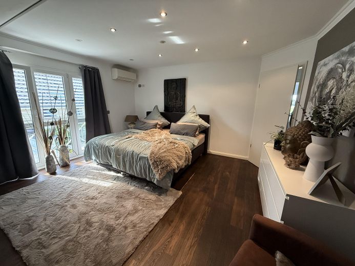 Exklusives Einfamilienhaus mit Wellnessgarten – Wohnen auf höchstem Niveau – Foto 12