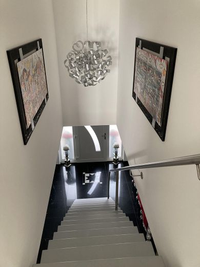 25 Min. von Hannover-Innenstadt- äußerst seltene Panoramalage – Treppenhaus