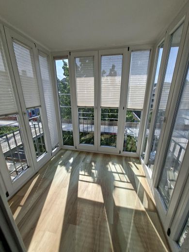 ¡Encantador apartamento pequeño en vivienda tutelada: sin comisión y listo para ocupar! – Wintergarten