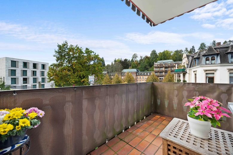 2 Zi. Eigentumswohnung in unmittelbarer Nähe zur Caracalla Therme im Zentrum von Baden-Baden – Balkon