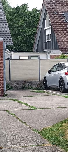mieszkanie 1,5-pokojowe na 1. piętrze w domu 6-rodzinnym – Stellplatz
