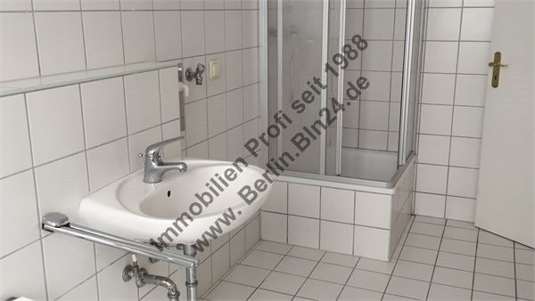 Wohnung mieten - - sanierte und günstige 2 Zimmer – 2 - 05.03.2016 007