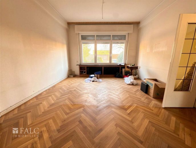 Zwei Chancen. Eine Adresse - attraktive Gewerbeeinheit mit separater Wohneinheit – Esszimmer