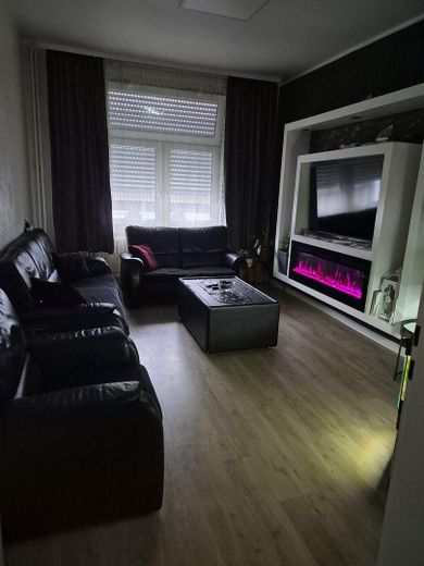 4,5 odalı dubleks daire, 2. üst kat, yeni banyo, sakin konum – Wohnzimmer 2. OG