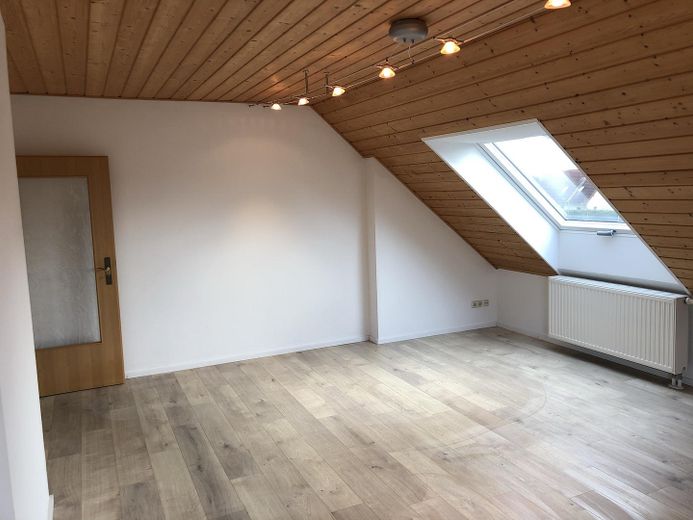 Wunderschöne Wohnung mit Balkon in bester Lage von Pöttmes – Wohnen