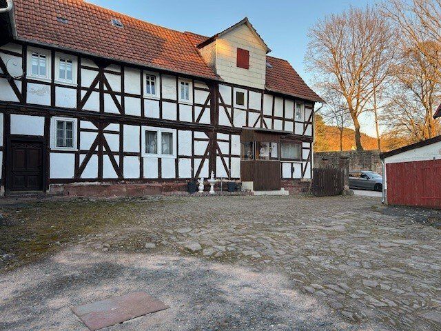 Philippsthal, Wohnhaus mit Nebengebäuden – Foto 2