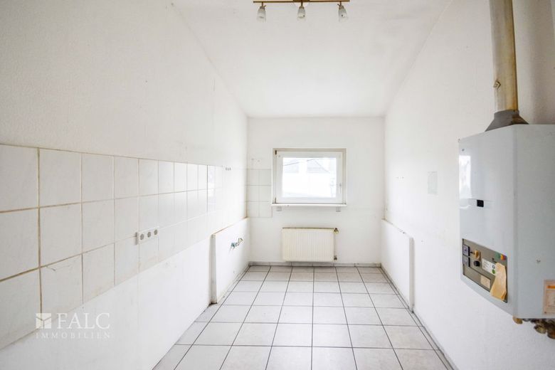 Charmantes Mehrfamilienhaus mit Entwicklungspotenzial – Küche 3.OG