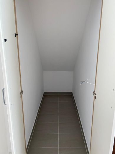 Splendido appartamento all'ultimo piano con camino, due balconi e vista sul verde – Abstellraum in jedem Zimmer