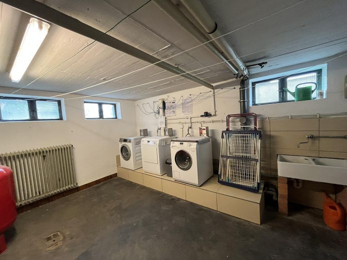 2-room apt. in a well-maintained apartment building & car parking space – Photo 14