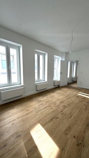 Erstbezug nach Kernsanierung - großzügige Altbauwohnung perfekt für Paar / 2er WG – Schlafzimmer