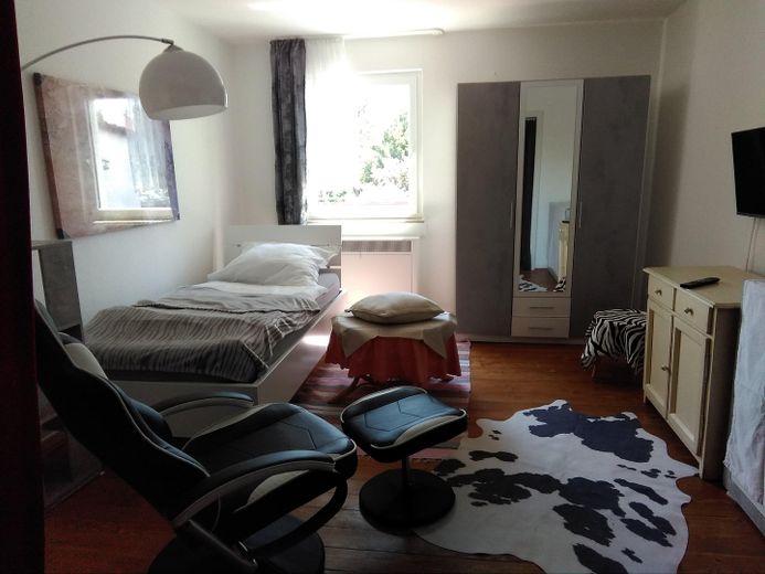 Worms Innenstadt-West'te müstakil 1 aile evi, büyük bahçe – OG 