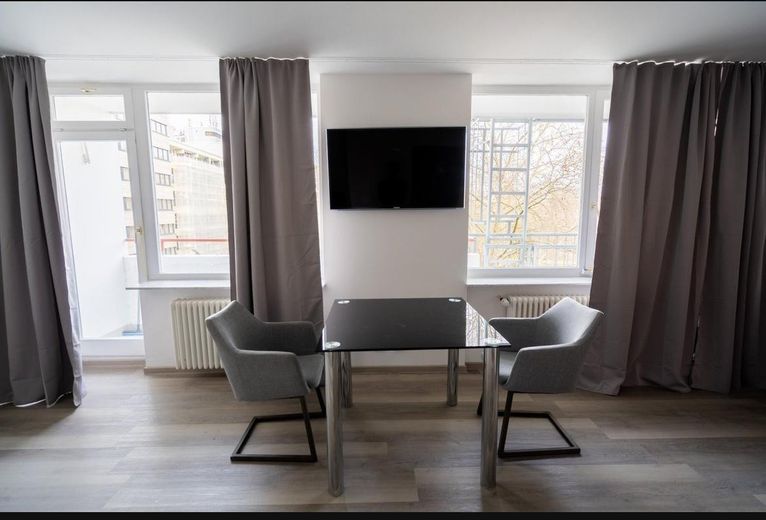 Stylish Oasis in the Heart of Frankfurt – Quiet, Green & Newly Renovated – Foto 4