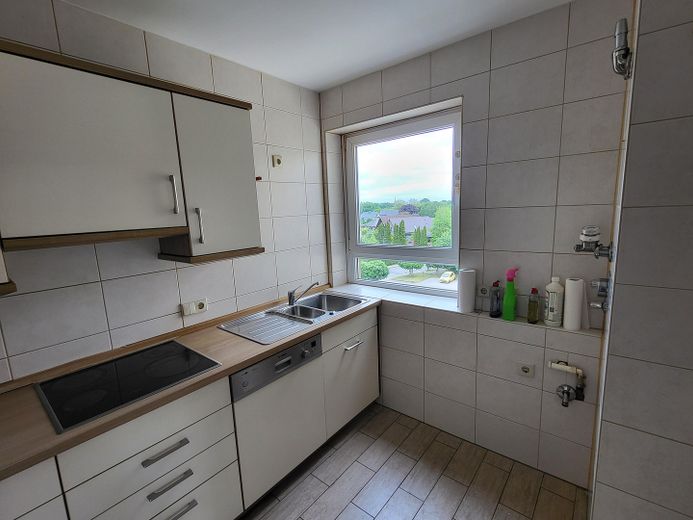 Piso en propiedad de 3,5 habitaciones (92,57 m²) en Harrislee, cerca del centro escolar y las instalaciones deportivas – Einbauküche