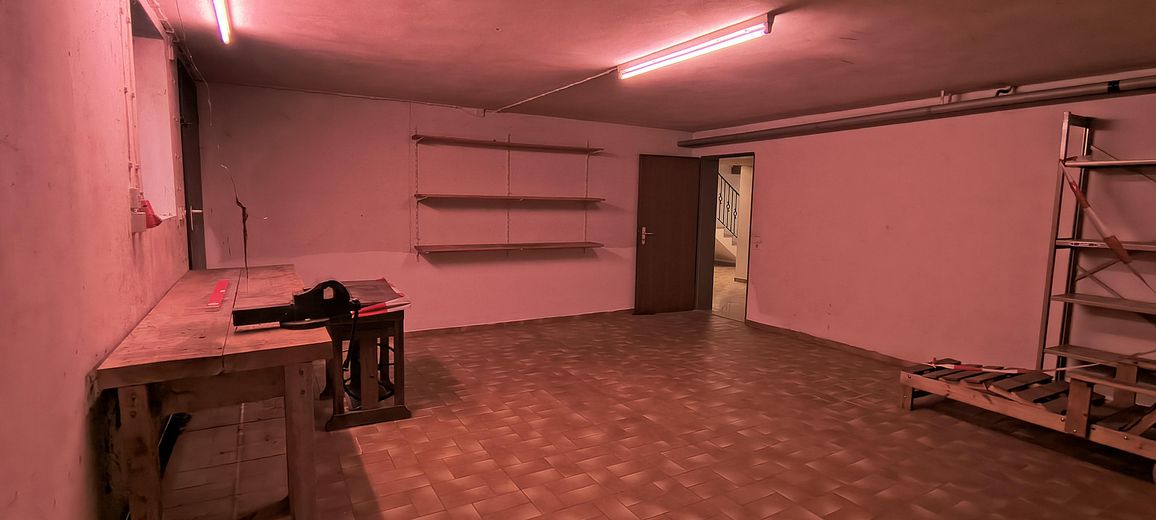 Bliźniak w Olching, ok. 283 m² pow. działki, ok. 155 m² pow. mieszkalnej, w najlepszej lokalizacji, bez prowizji, od osoby prywatnej – Keller 30,4qm Nfl