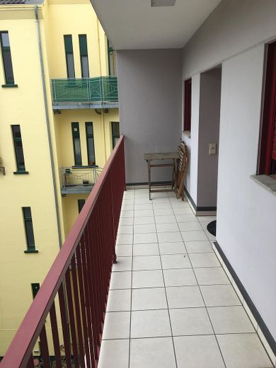 Provisionsfrei: perfekte Kapitalanlage - gut vermietetes Apartment – Zugang Wohnung