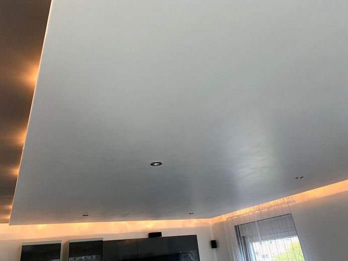 Appartamento in condominio di lusso con balcone e garage + parcheggio (in totale 3 auto) e riscaldamento a pavimento – Foto 5