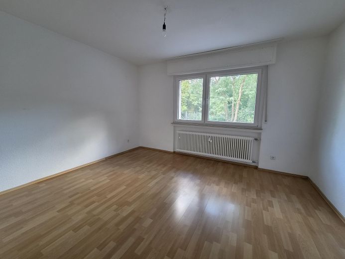Attraktive 2-Zimmer-Eigentumswohnung mit EBK, sofort bezugsfrei! – Schlafzimmer