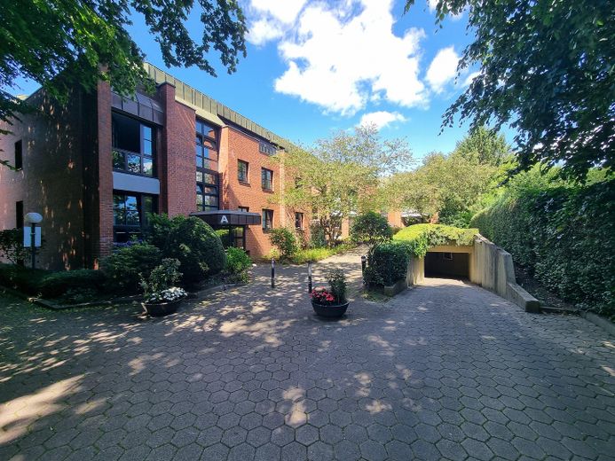 Einfahrt zur Tiefgarage