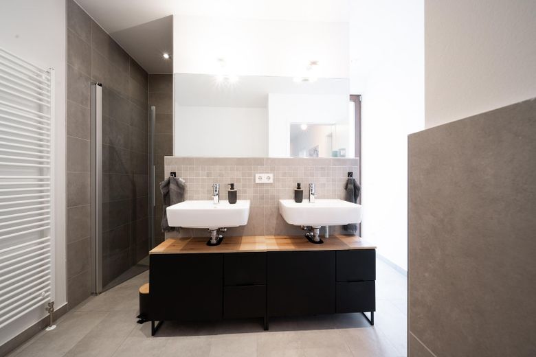 Exclusivo piso de 4,5 habitaciones con amplia terraza y vistas al agua en Berlín-Köpenick – Foto 17