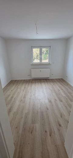 Hochwertige 3 Zimmer Wohnung mit Parkplatz – Foto 8