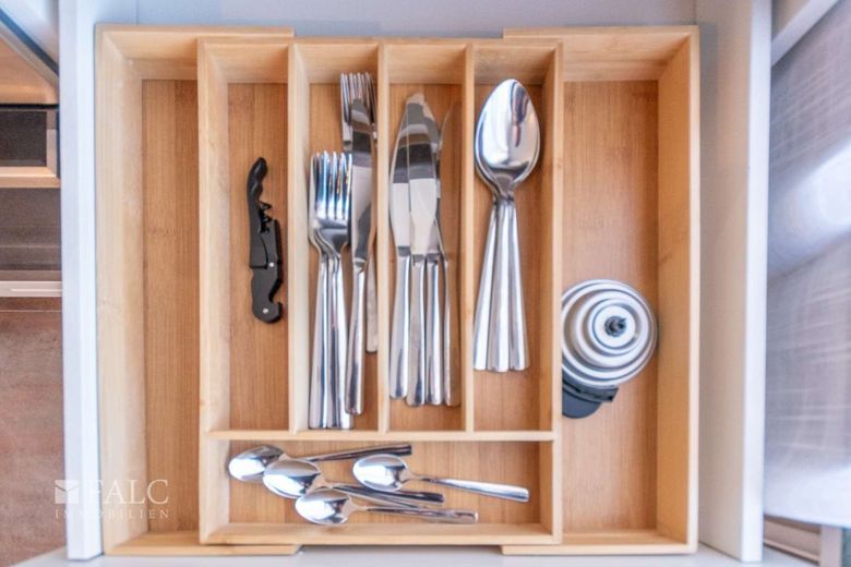 Business-Apartment mit Umsatzsteuerausweis / Kurzzeitvermietung – Besteck