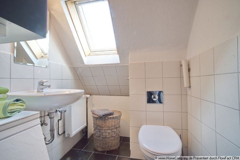 Tastefully appointed abode, fully fitted and furnished, in a sought-after residential area – 2fd4a5332f3f590af0bb12132a4f2dac91391f89.jpg