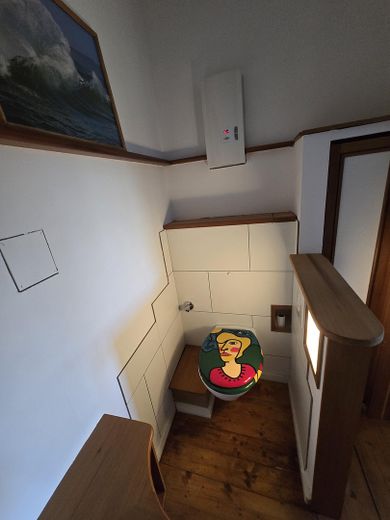 Appartamento mansardato di 3 locali appena ristrutturato con vista sul fiordo e cucina componibile – Foto 9