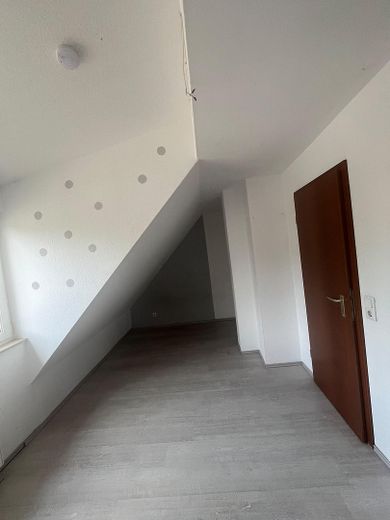 Luminoso appartamento duplex di 4 locali con balcone DA SUBITO SOLO CON WBS – Foto 23