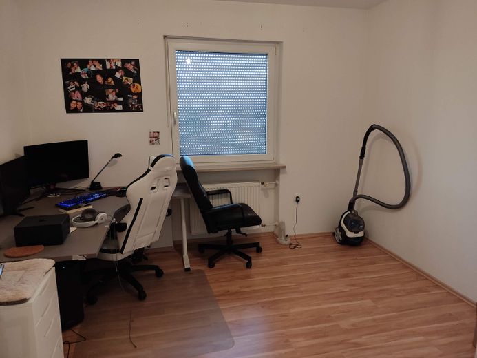 Zentrale 3-Zimmer-Wohnung, direkt neben Krankenhaus und Gymnasium – الصورة 5