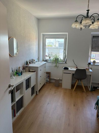 Zentrumsnahes WG-Zimmer mit Münsterblick – Zimmer linke Seite