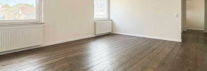 Taşınmak mı, kiraya vermek mi? Karar sizin! Bielefeld şehir merkezine yakın, yenilenmiş 4 ailelik ev