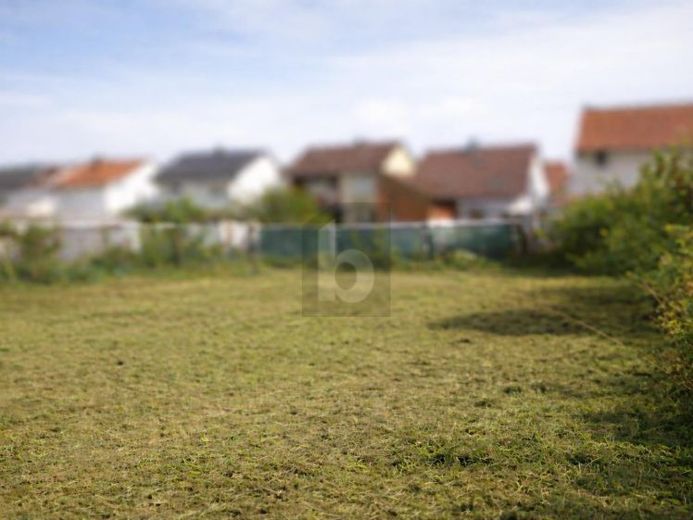 PROJEKTIERT UND GENEHMIGT – Foto 1