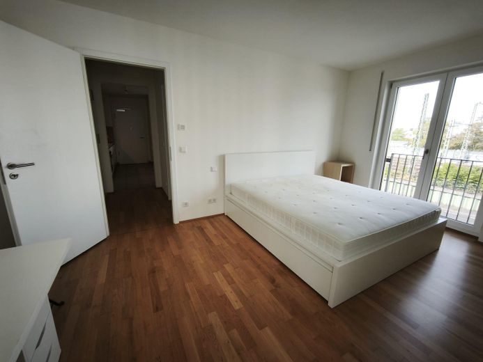 Droomachtig 2-kamerappartement op perfecte locatie voor de beurs: eersteklas verbindingen in het hart van Frankfurt – Foto 20