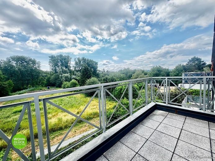 Bezaubernde Maisonette Wohnung mit Traumbalkon – Balkon